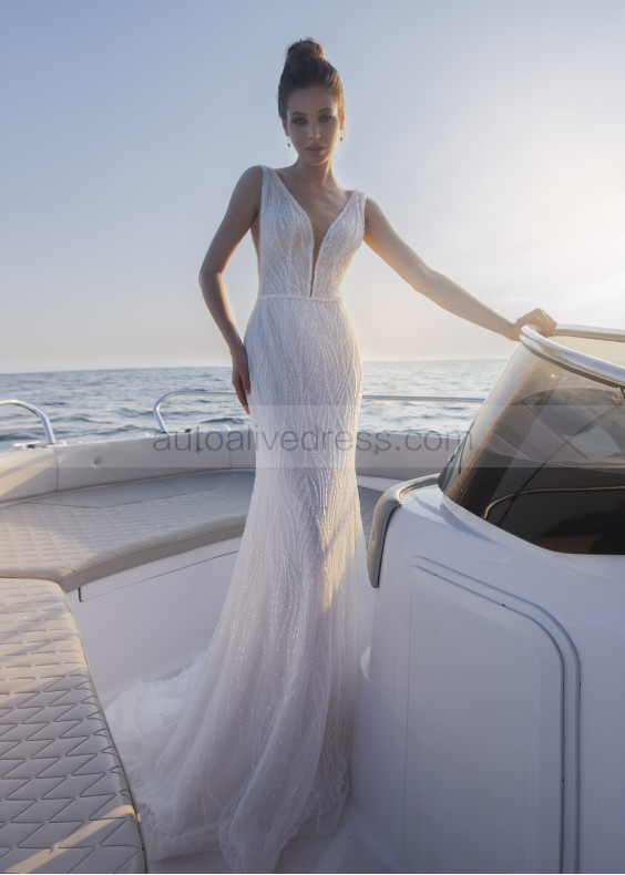 Plunging V Neck Ivory Lace Tulle Sparkly Luxurious Wedding Dress Plunging V Neck Ivory Lace Tulle Sparkly Luxurious Wedding Dress